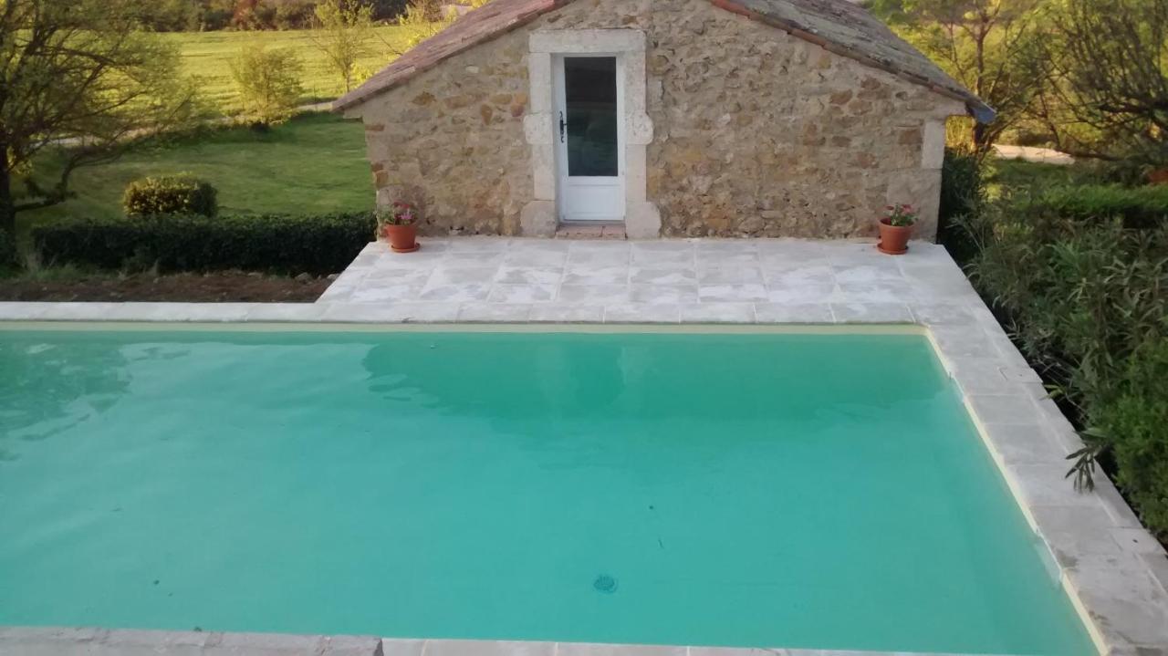 Gite H.Petit Vagnas Exterior foto